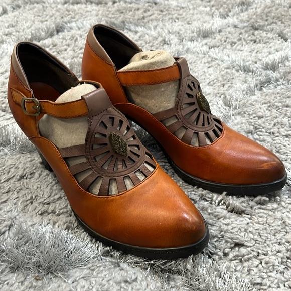 CrazycatZ woman’s size 8 Mary Jane shoes - Picture 1 of 9